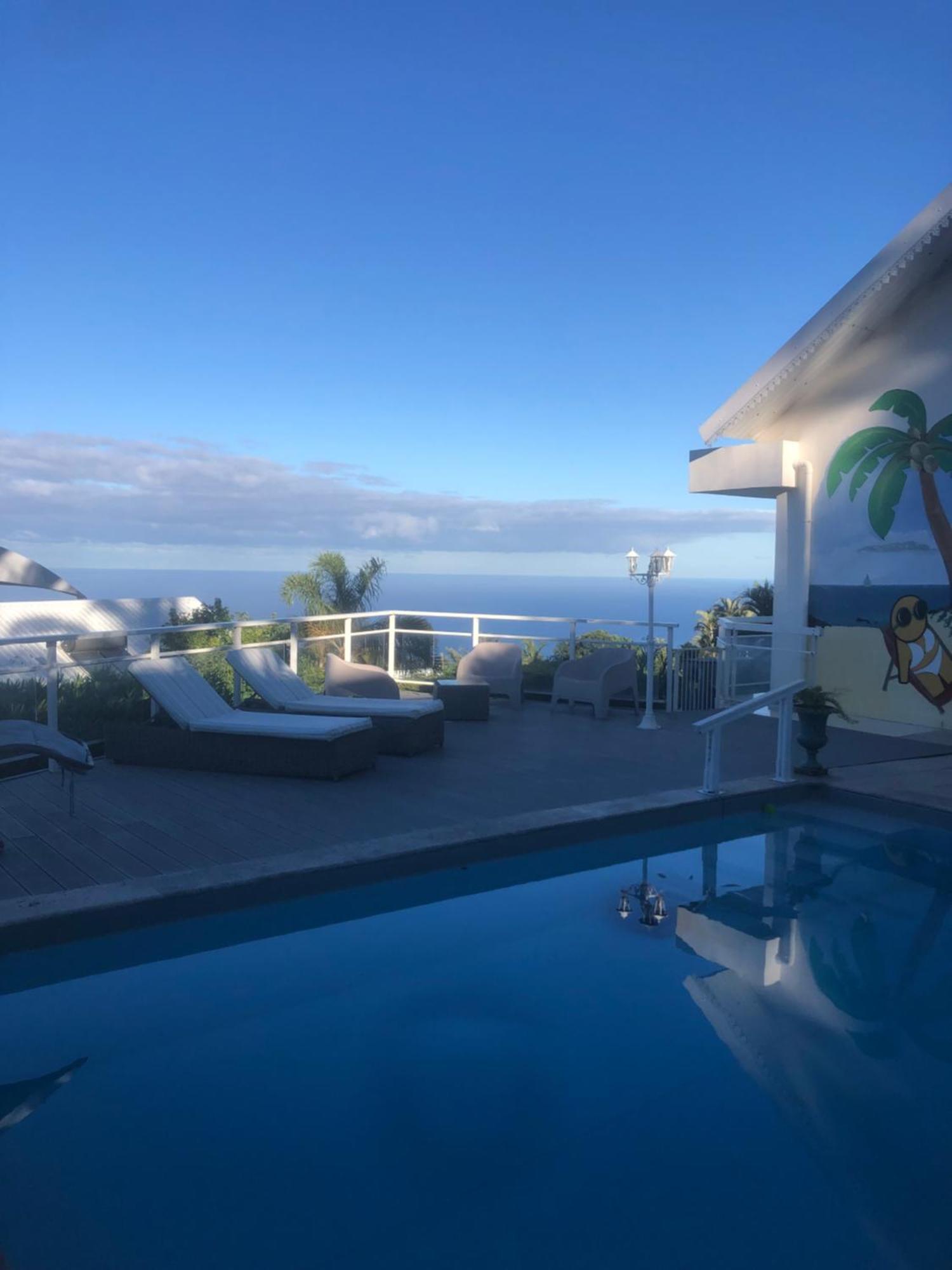 St Leu -Villa D'Artiste, Superbe Vue Mer, Piscine Chauffee سان لوي المظهر الخارجي الصورة